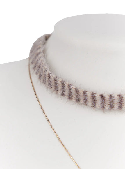 faux-fur-choker-necklace-cn506