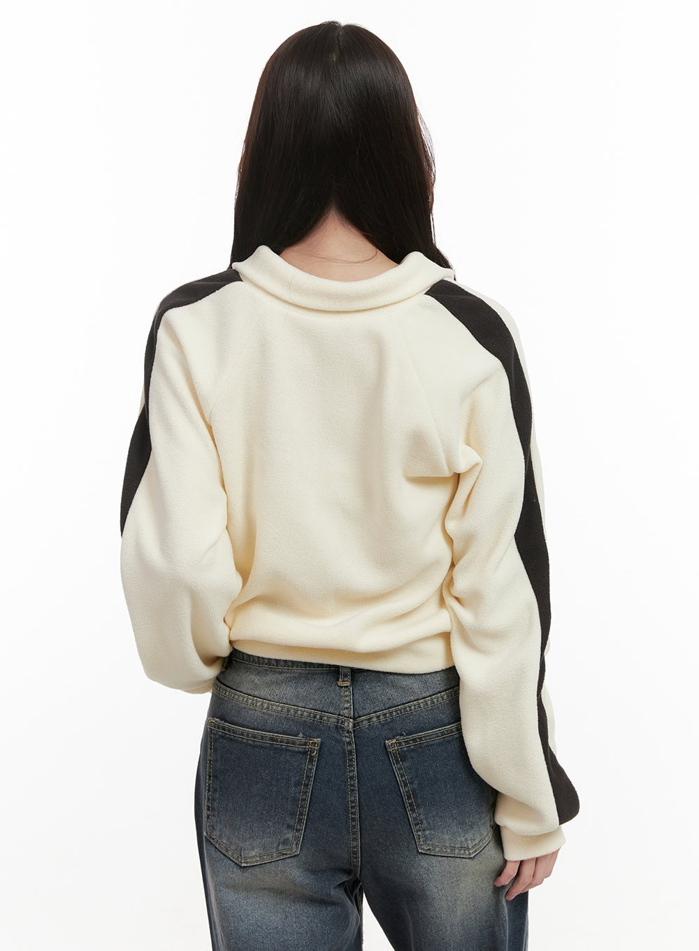 fleece-lettering-zip-up-sweatshirt-on429