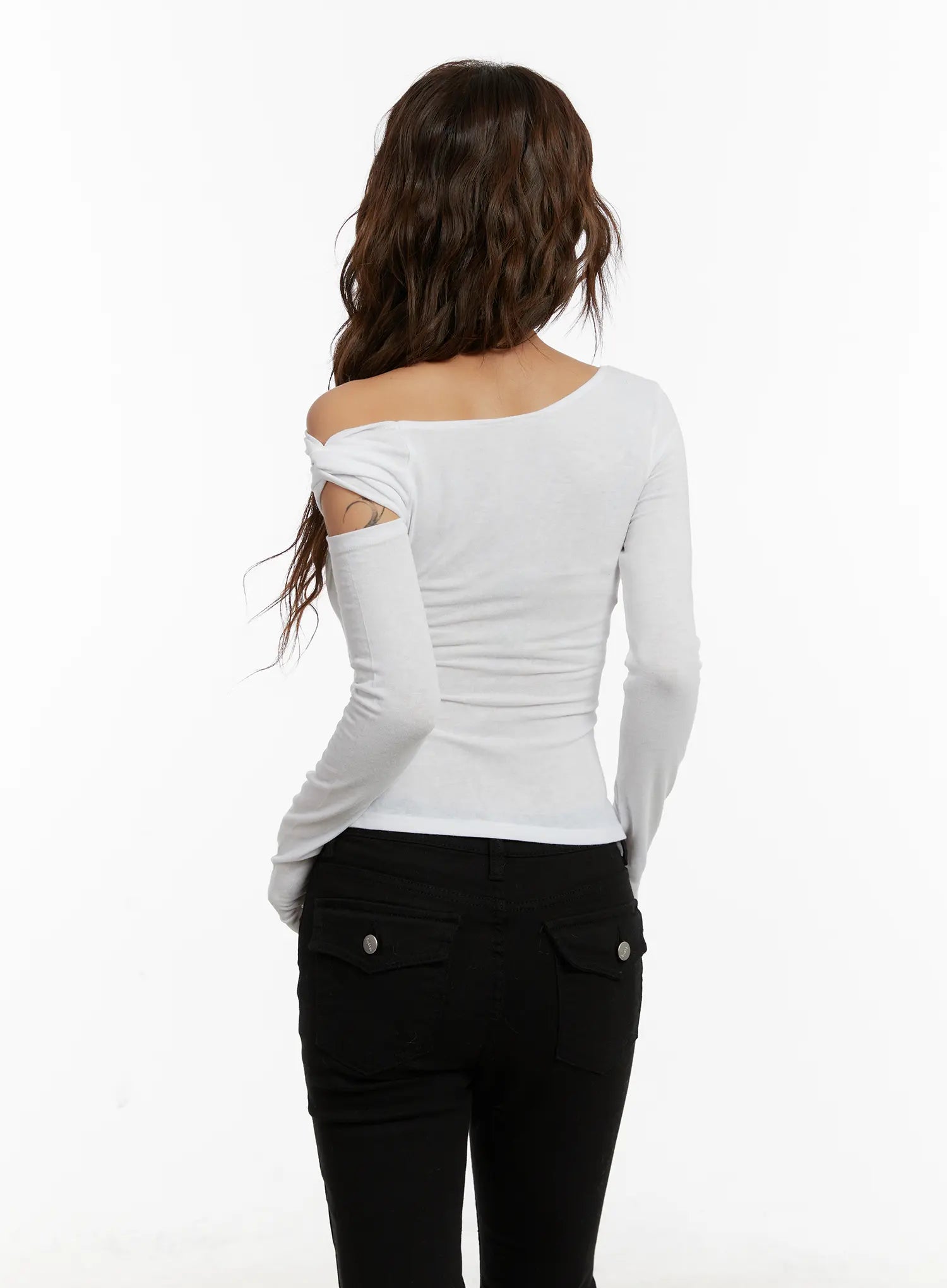 asymmetrical-off-shoulder-long-sleeve-top-cd512