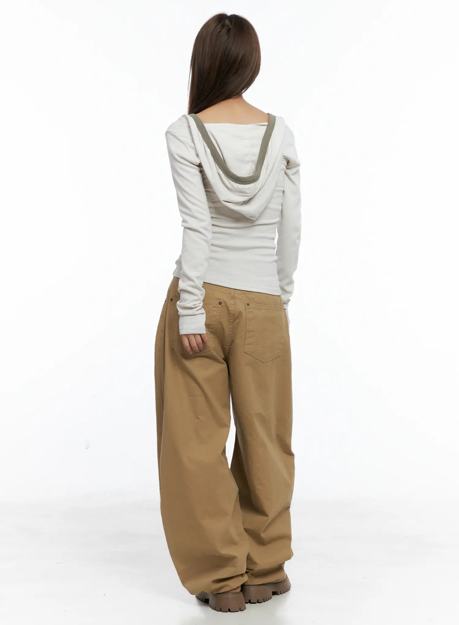 star-embellished-wide-leg-pants-cs504