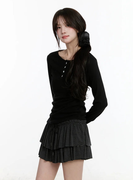 button-accent-long-sleeve-top-cm510
