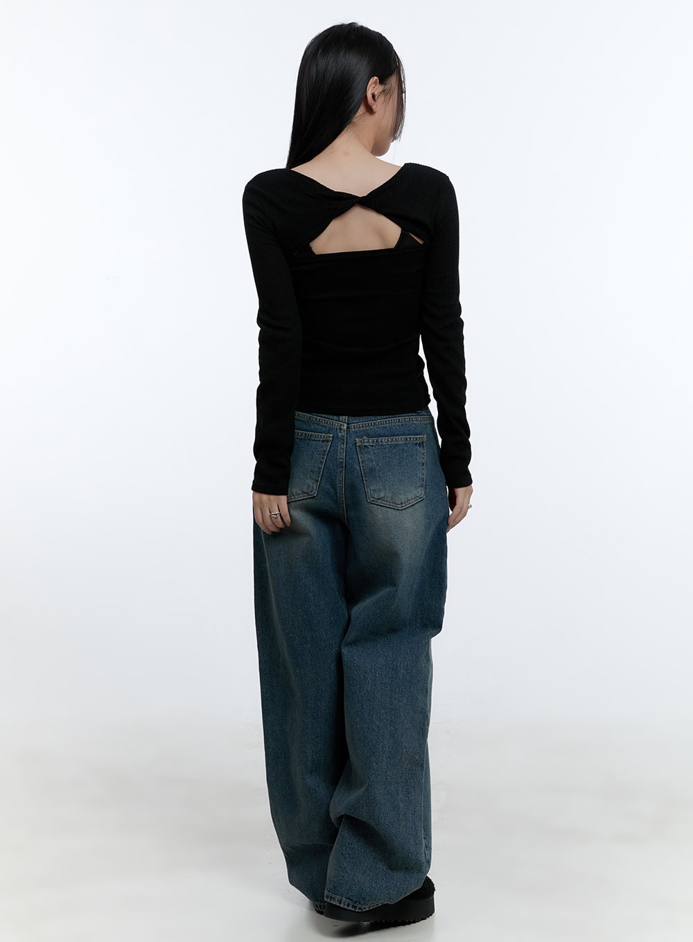twist-back-cut-out-crop-top-cd424