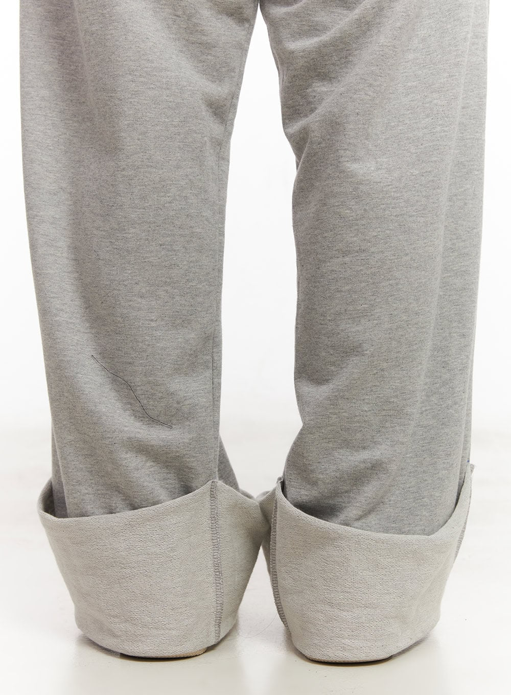 stud-roll-up-wide-fit-sweatpants-ca529
