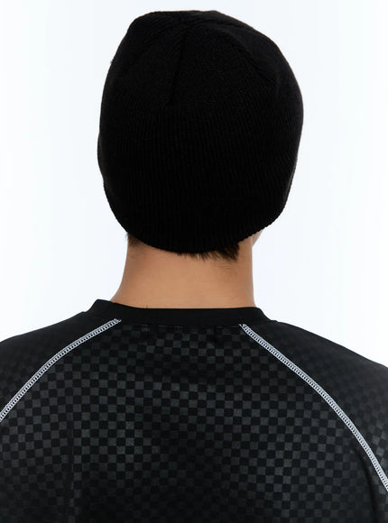 mens-studded-knit-beanie-il515
