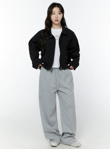 cropped-windbreaker-jacket-iy507