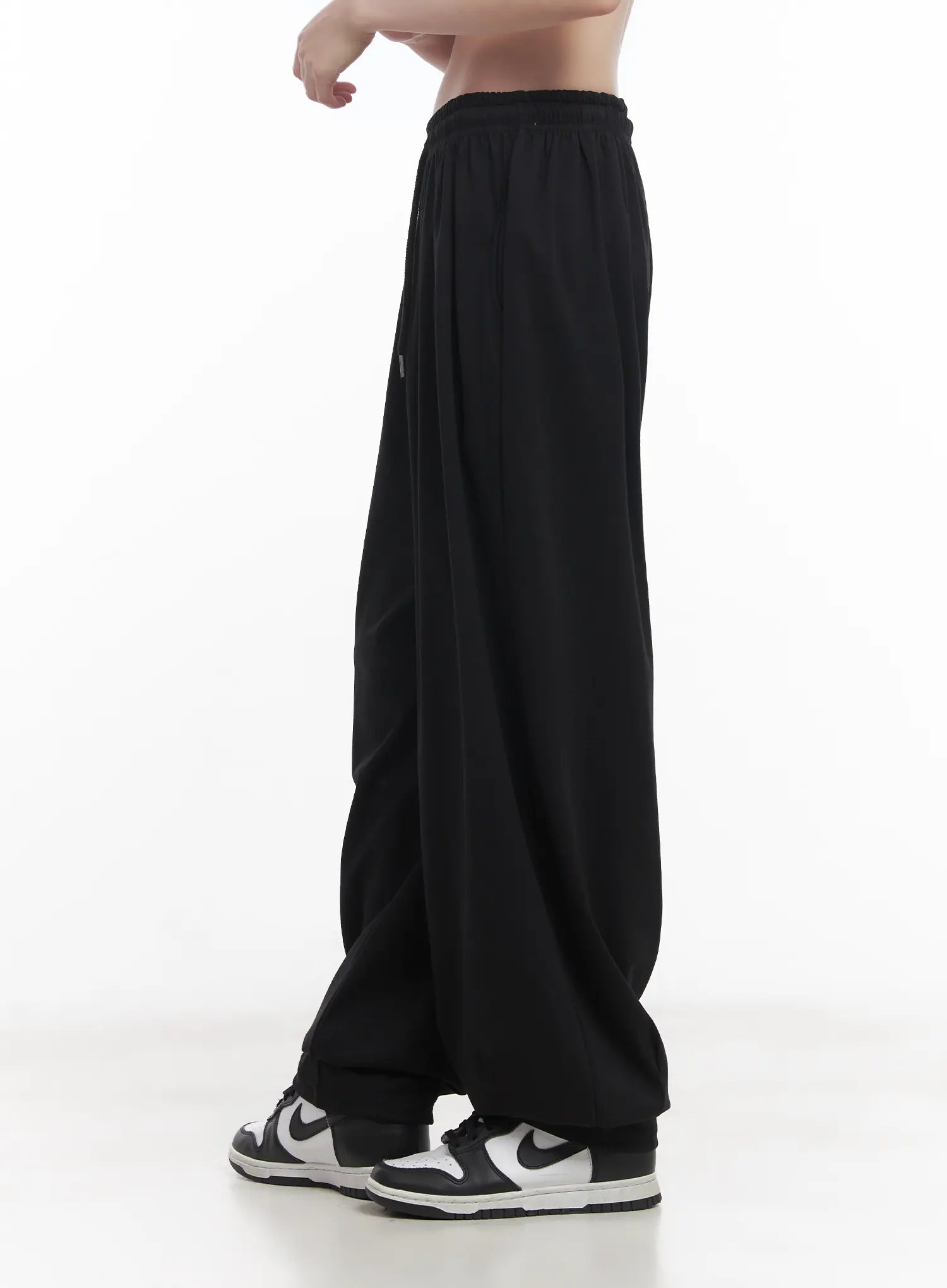 cozy-adjustable-wide-fit-sweatpants-cu518