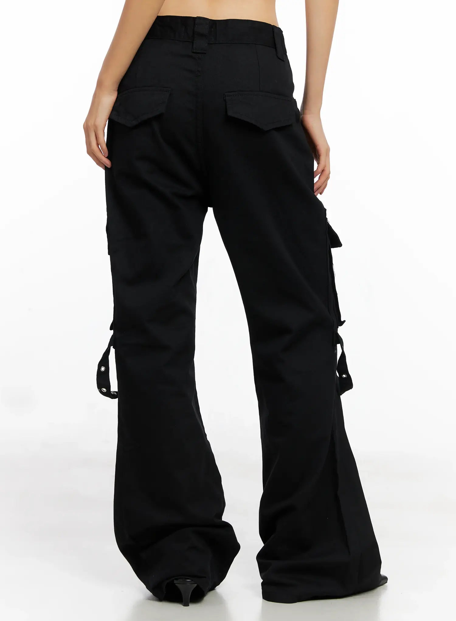 strap-utility-flare-trousers-co528