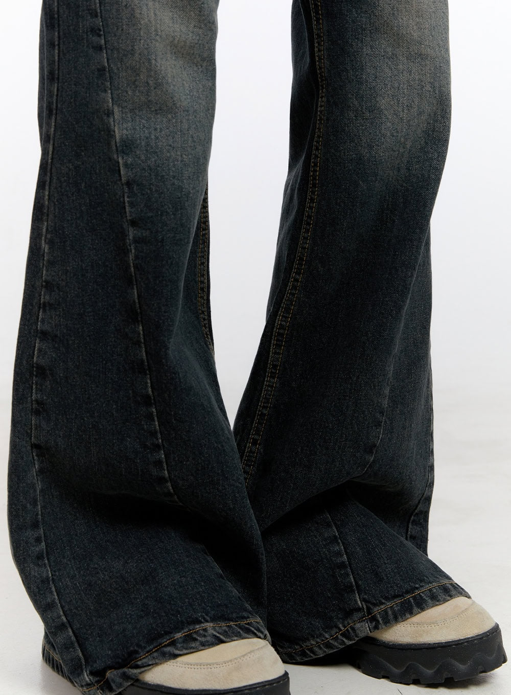 sasha-washed-flared-jeans-cn421