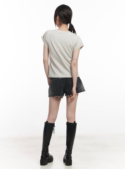 33-graphic-cropped-tee-cy521