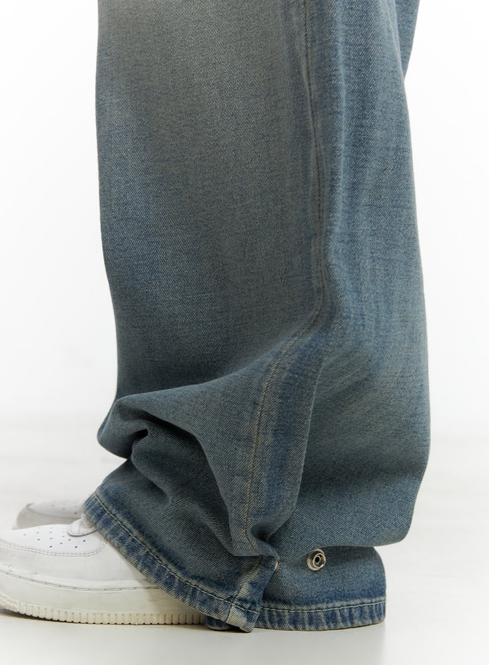 hem-snap-baggy-jeans-cl403