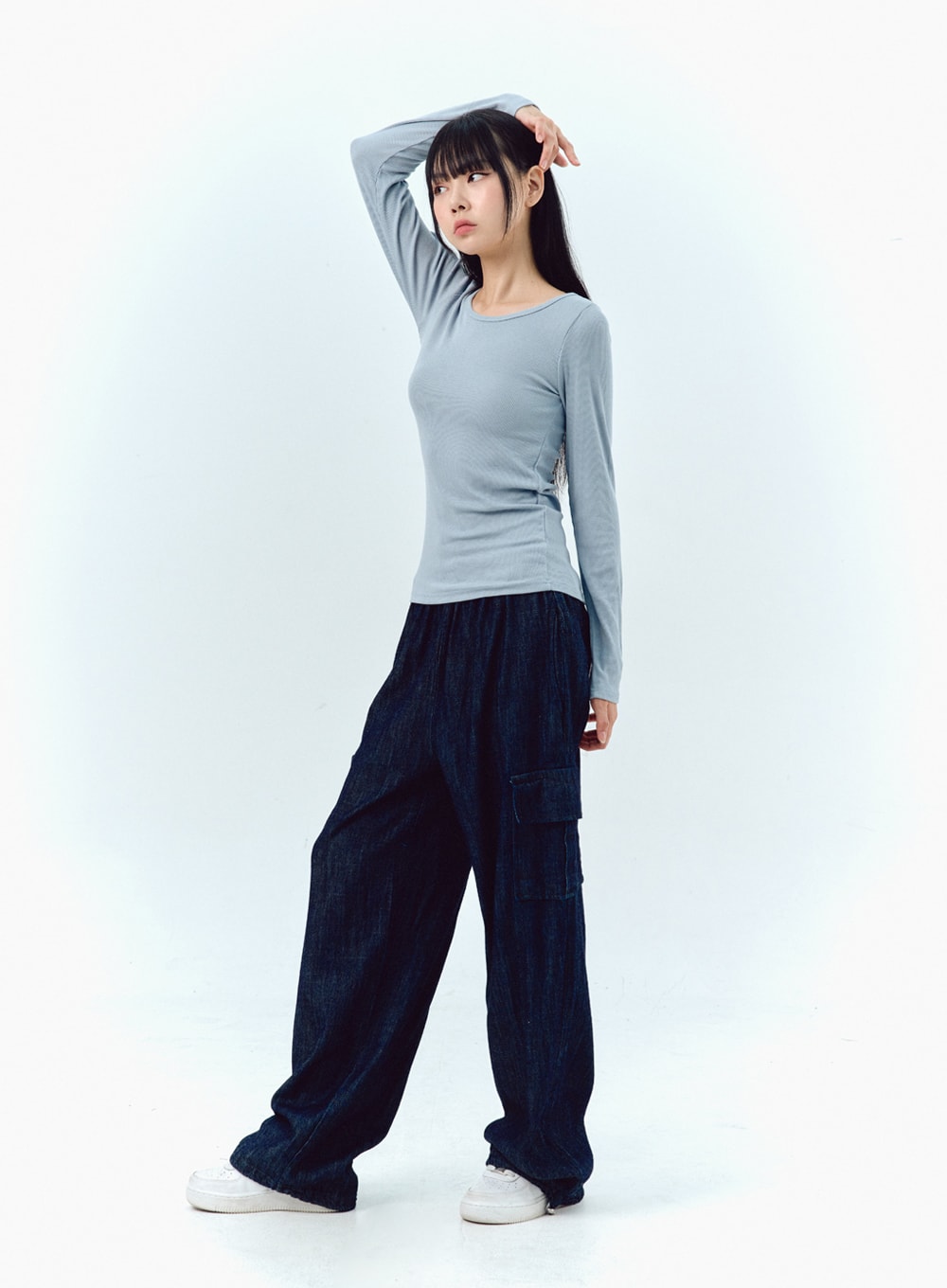 basic-crewneck-top-ig303