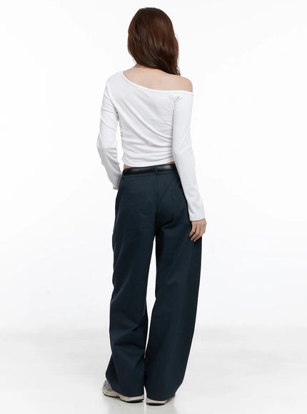 casual-wide-fit-trousers-cg521