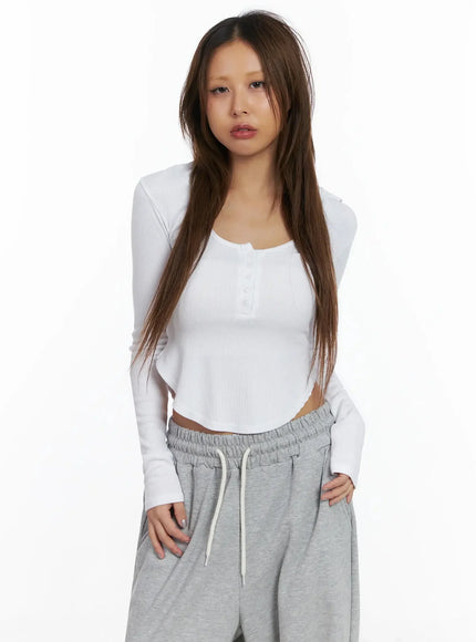 button-crop-hooded-top-id503