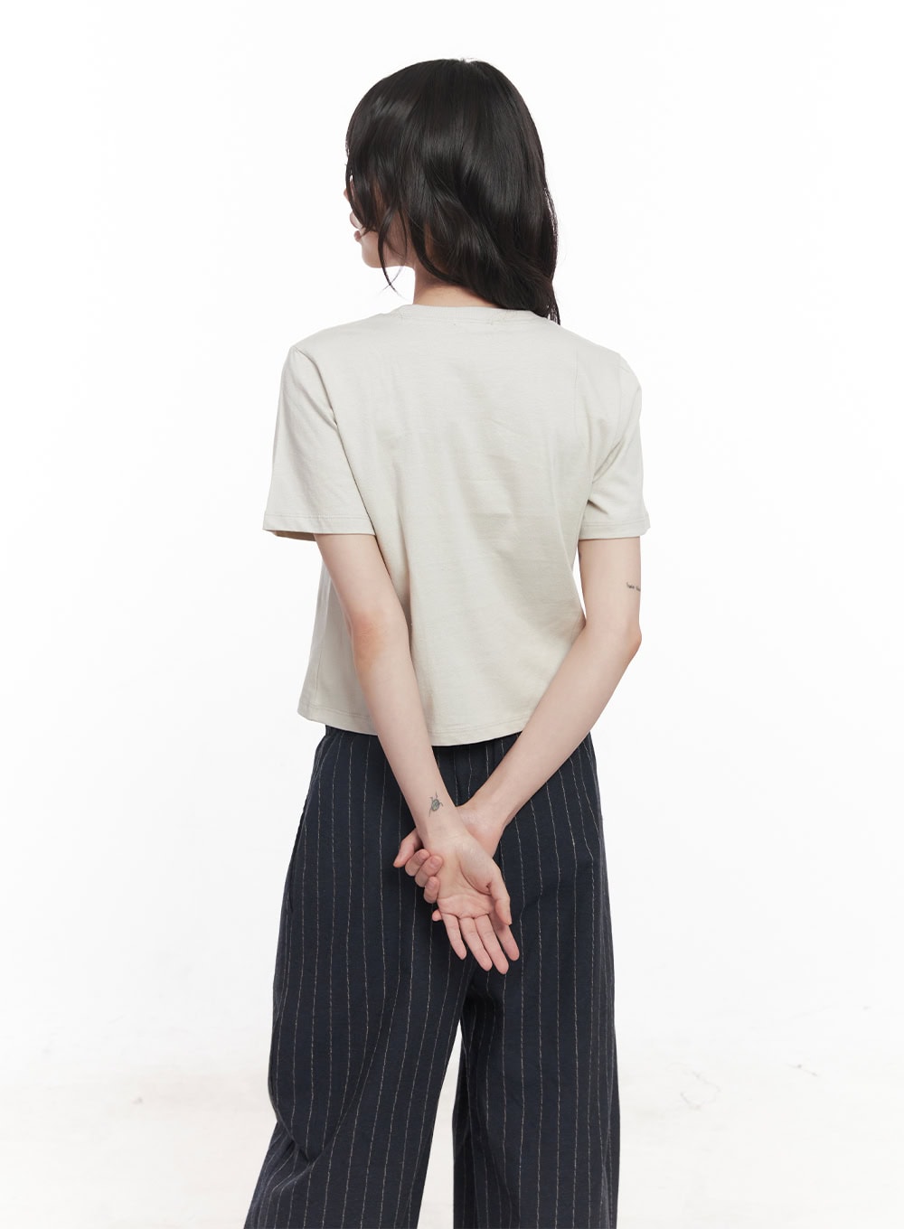 angel-graphic-crop-tee-cy521