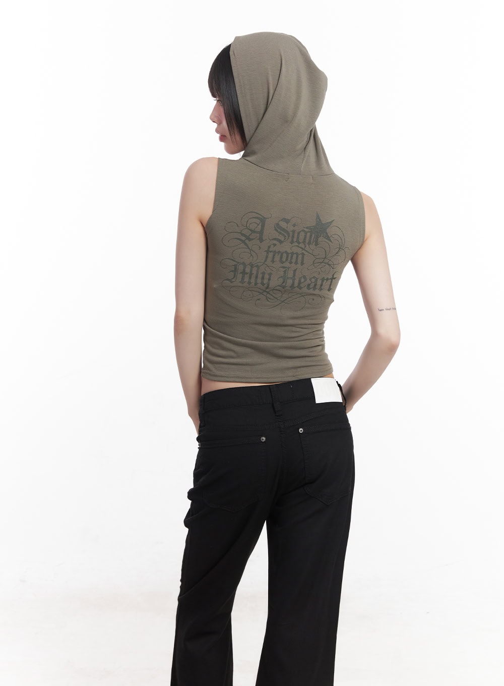 quarter-zip-sleeveless-hoodie-cu505
