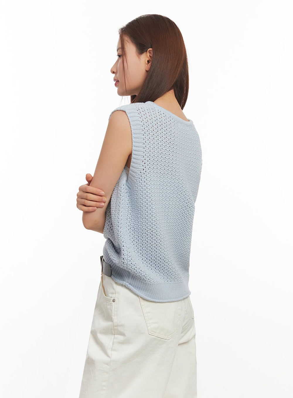 Round Neck Sleeveless Sweater IM513