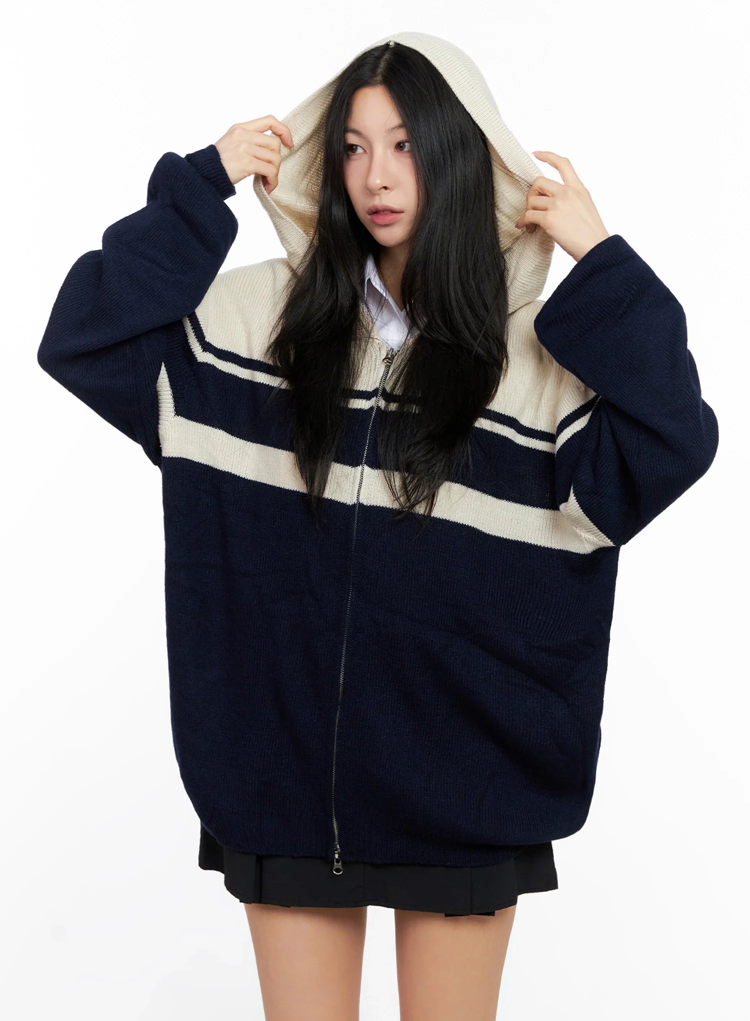 striped-oversized-zip-up-knit-hoodie-ig508