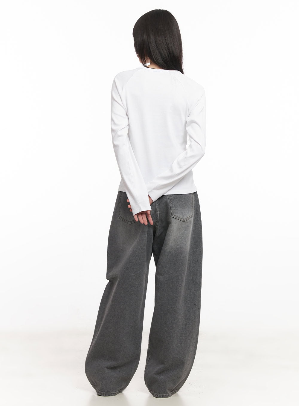 93-graphic-long-sleeve-top-cm520