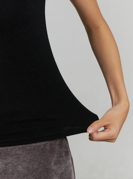 mock-neck-short-sleeve-top-ij502