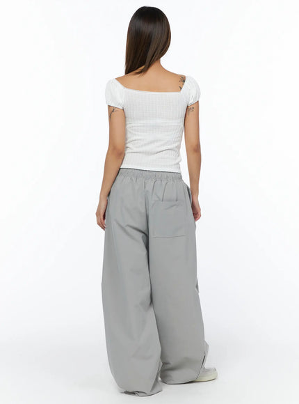 wide-leg-athletic-pants-with-stripe-detail-ca516