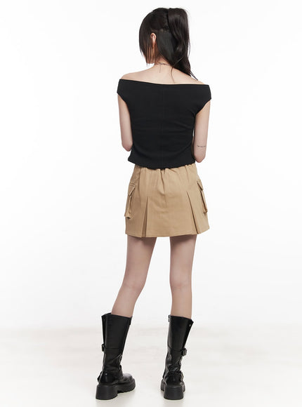 graphic-print-off-shoulder-crop-top-cy520