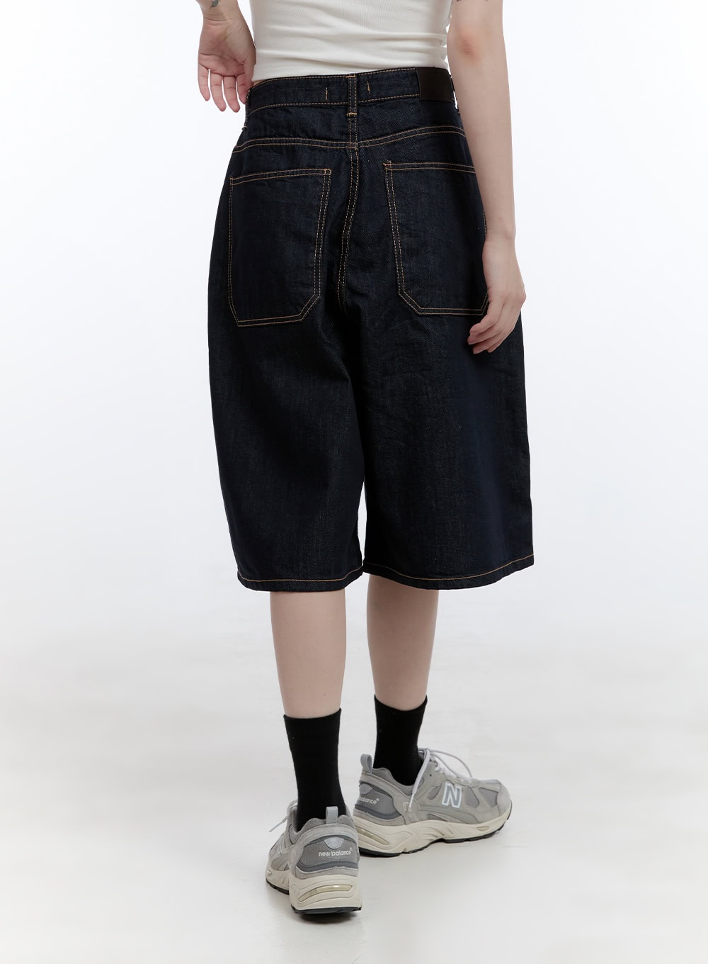 dora-stitched-baggy-jorts-cg413