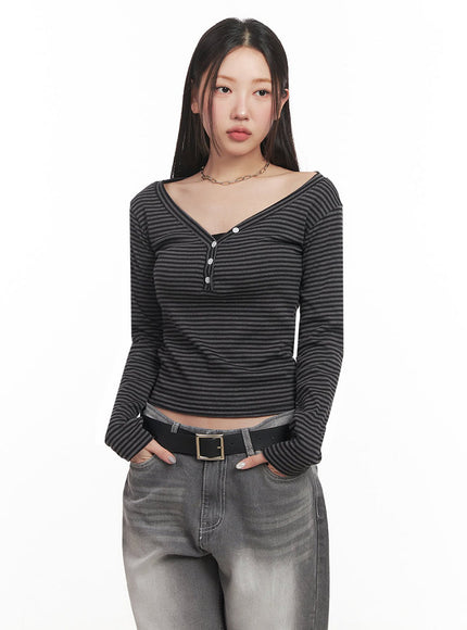 stripe-buttoned-long-sleeve-top-im524