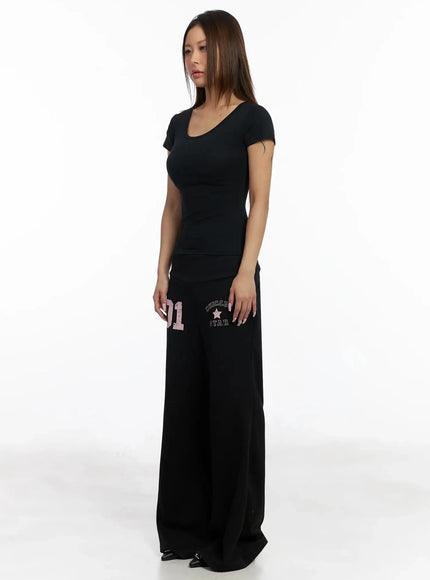 number-graphic-flare-sweatpants-iy504