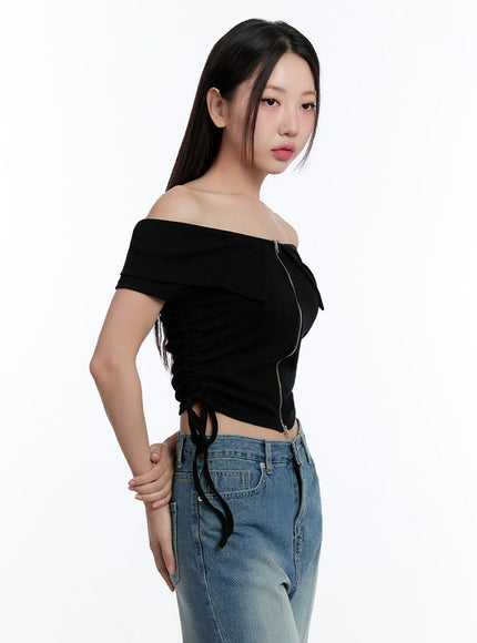 shirred-zip-up-off-shoulder-crop-top-iu503