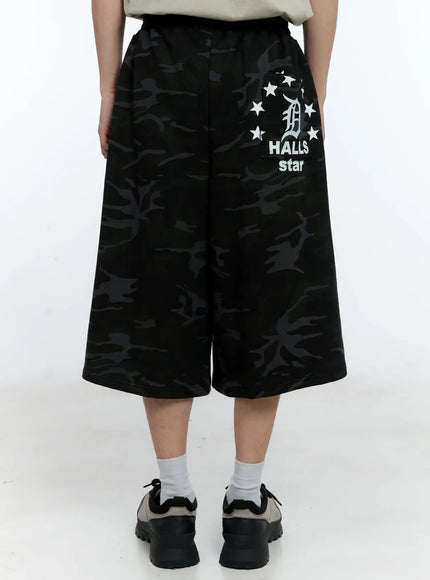 mens-oversized-camo-graphic-sweatshorts-il529