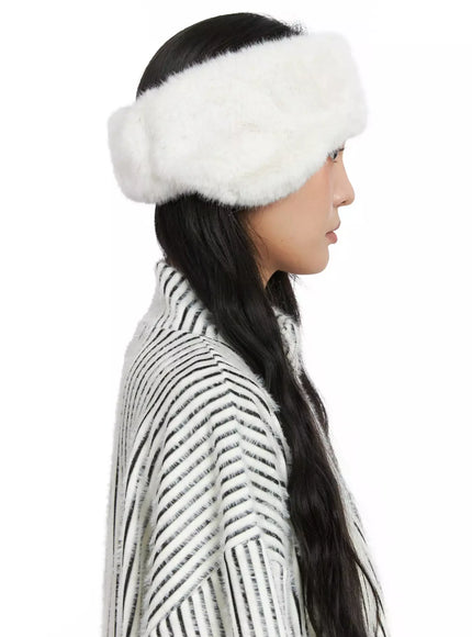 soft-knit-ear-flap-hat-in528