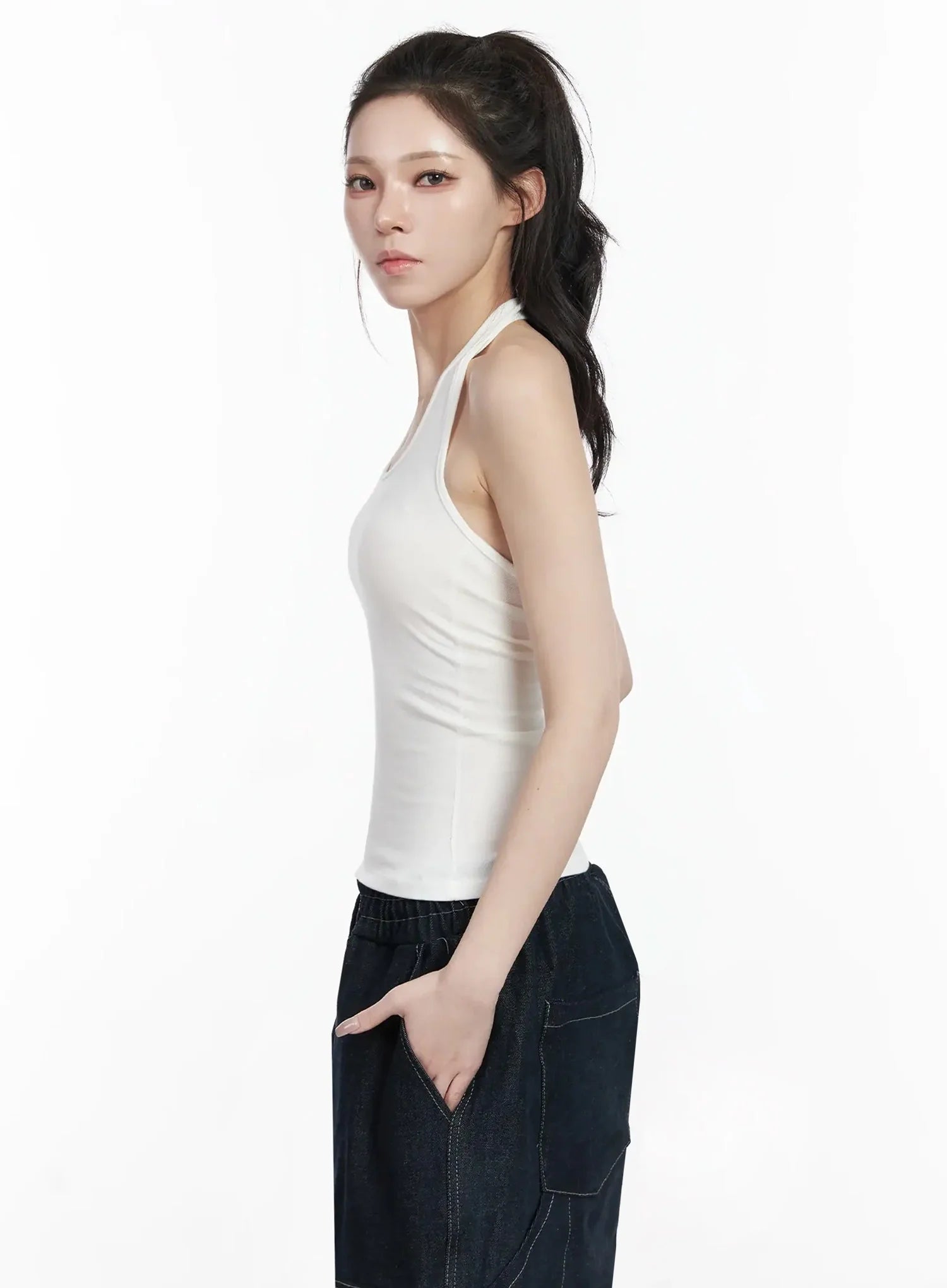 sleeveless-halter-neck-tank-top-ij528