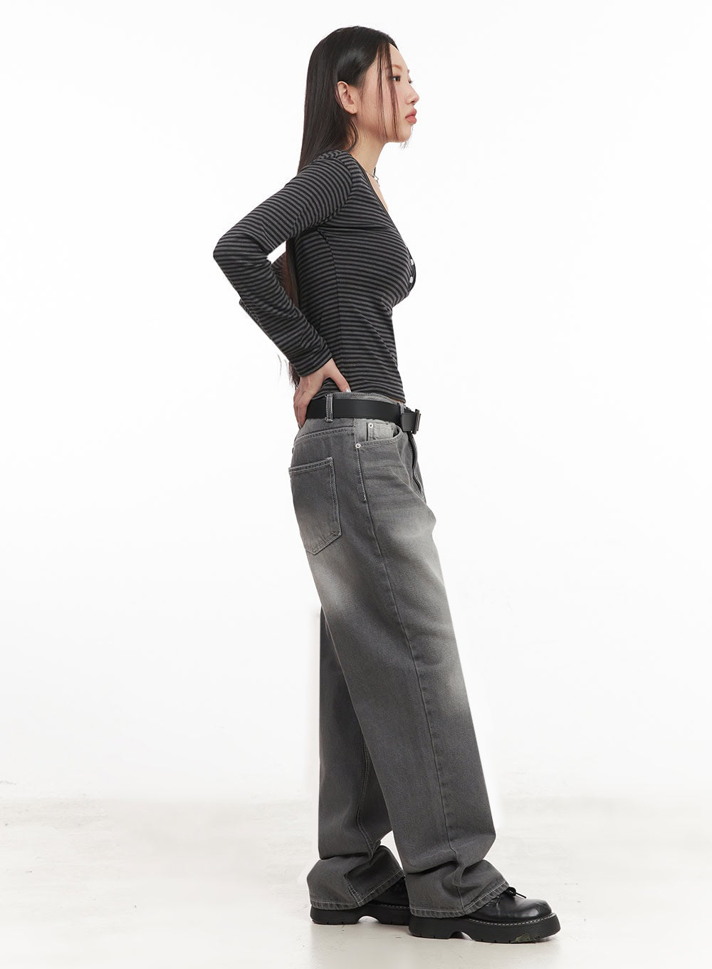 becca-washed-straight-leg-jeans-im524