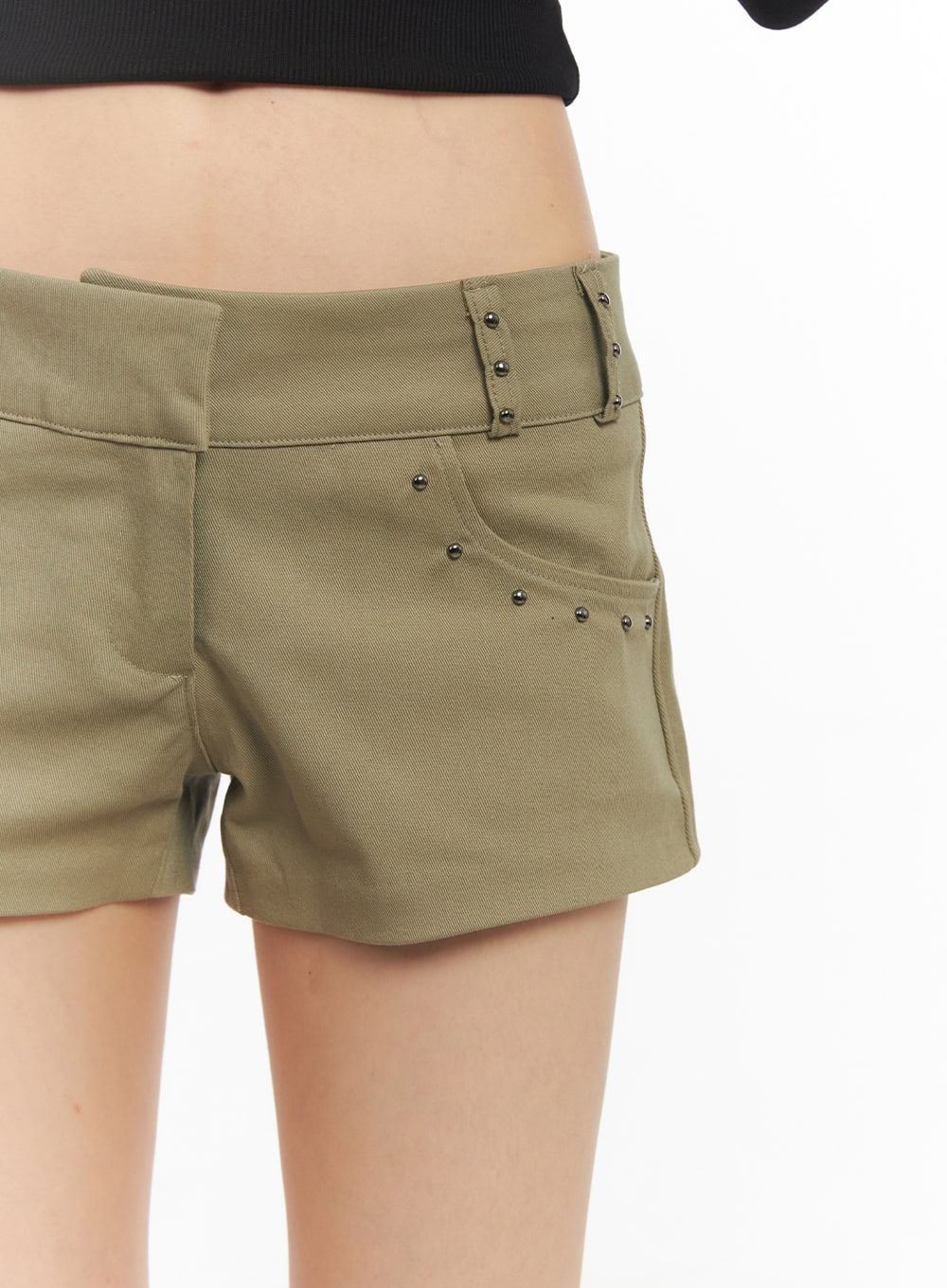 studded-low-rise-shorts-ca523