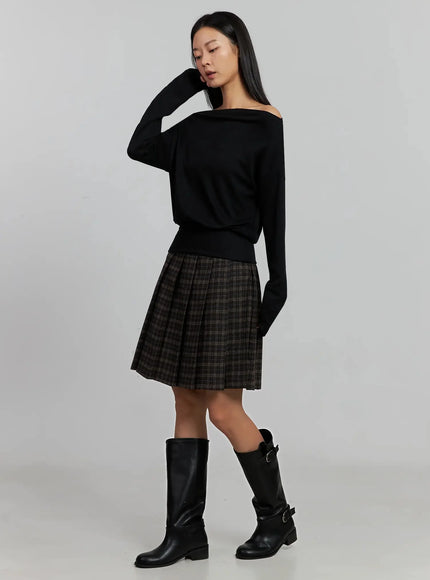 boat-neck-long-sleeve-top-ij502