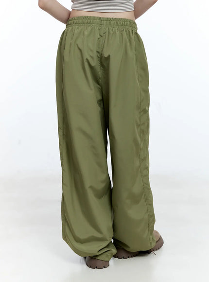 wide-leg-nylon-pintuck-pants-cg507