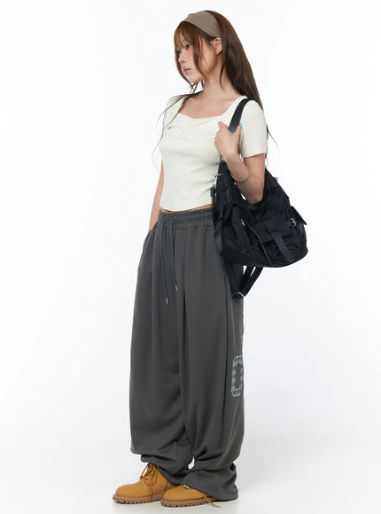plaid-graphic-wide-leg-sweatpants-cy529