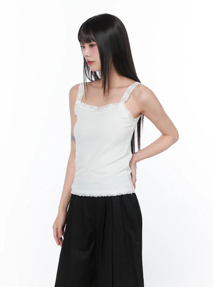 lace-trim-sleeveless-top-ca528