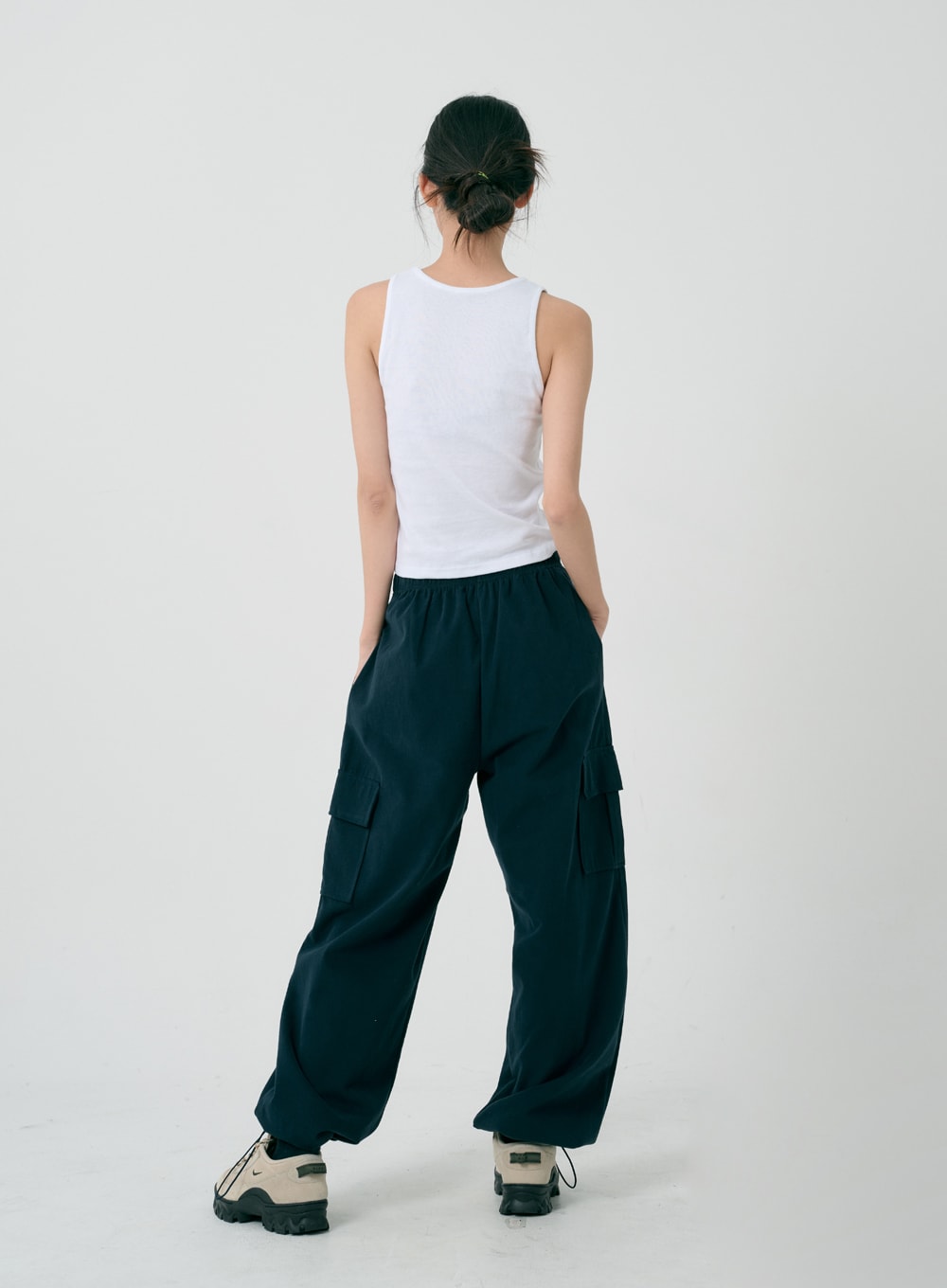 Round Neck Sleeveless Top ID08