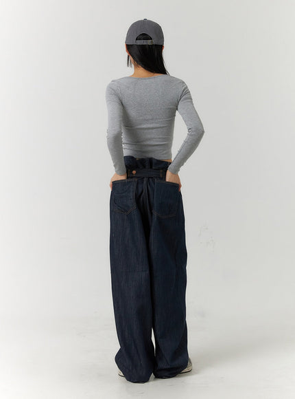 back-button-wide-leg-jeans-cf407