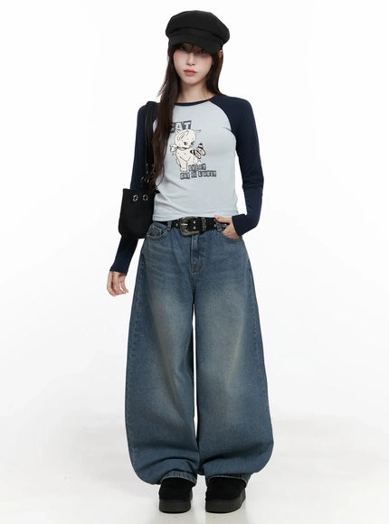 cat-graphic-raglan-top-in503