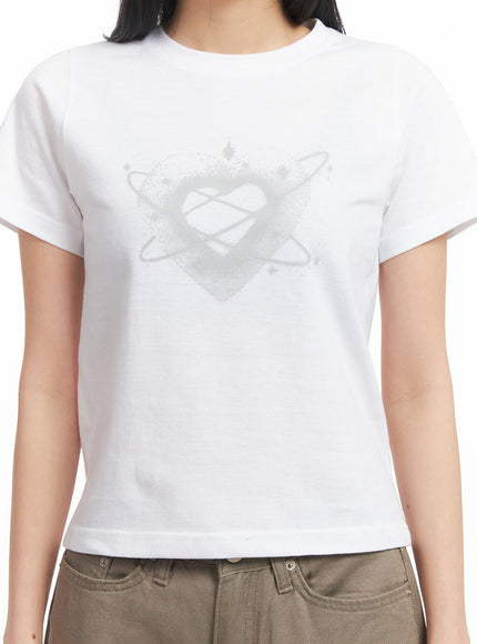 heart-graphic-t-shirt-cm504