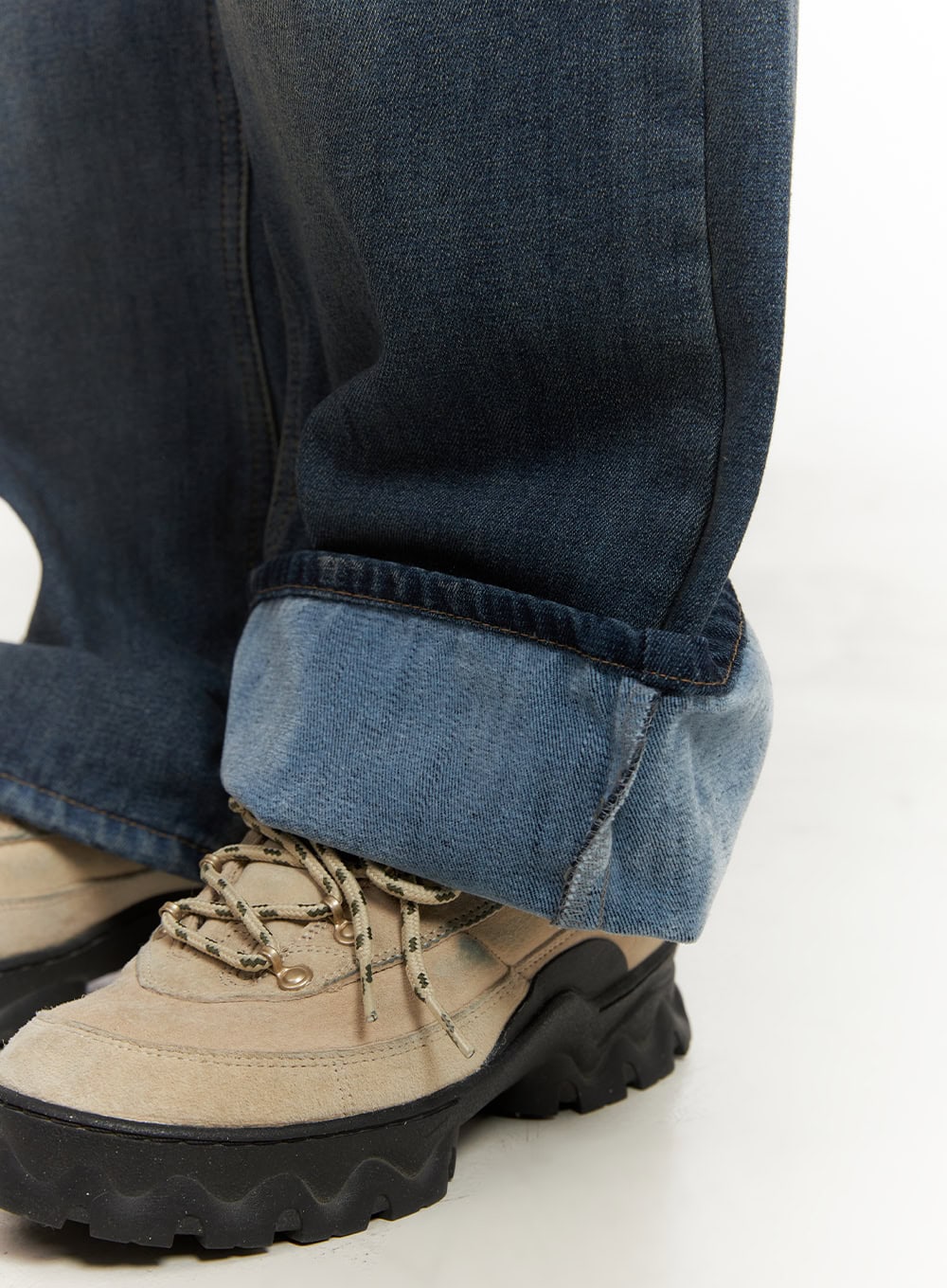 michelle-washed-wide-leg-jeans-cj508