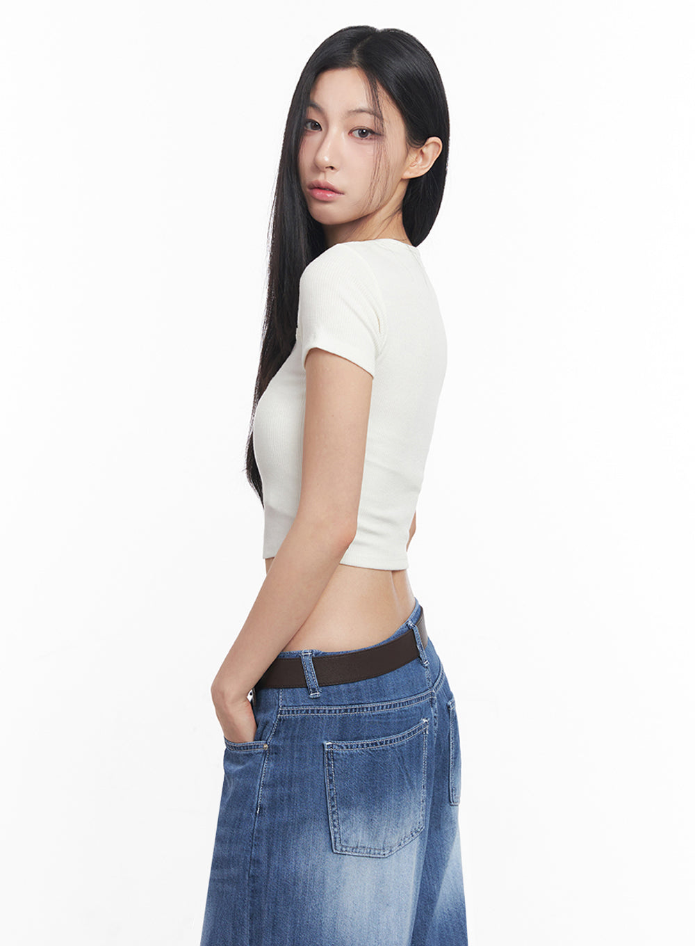 heart-neck-crop-top-iy516