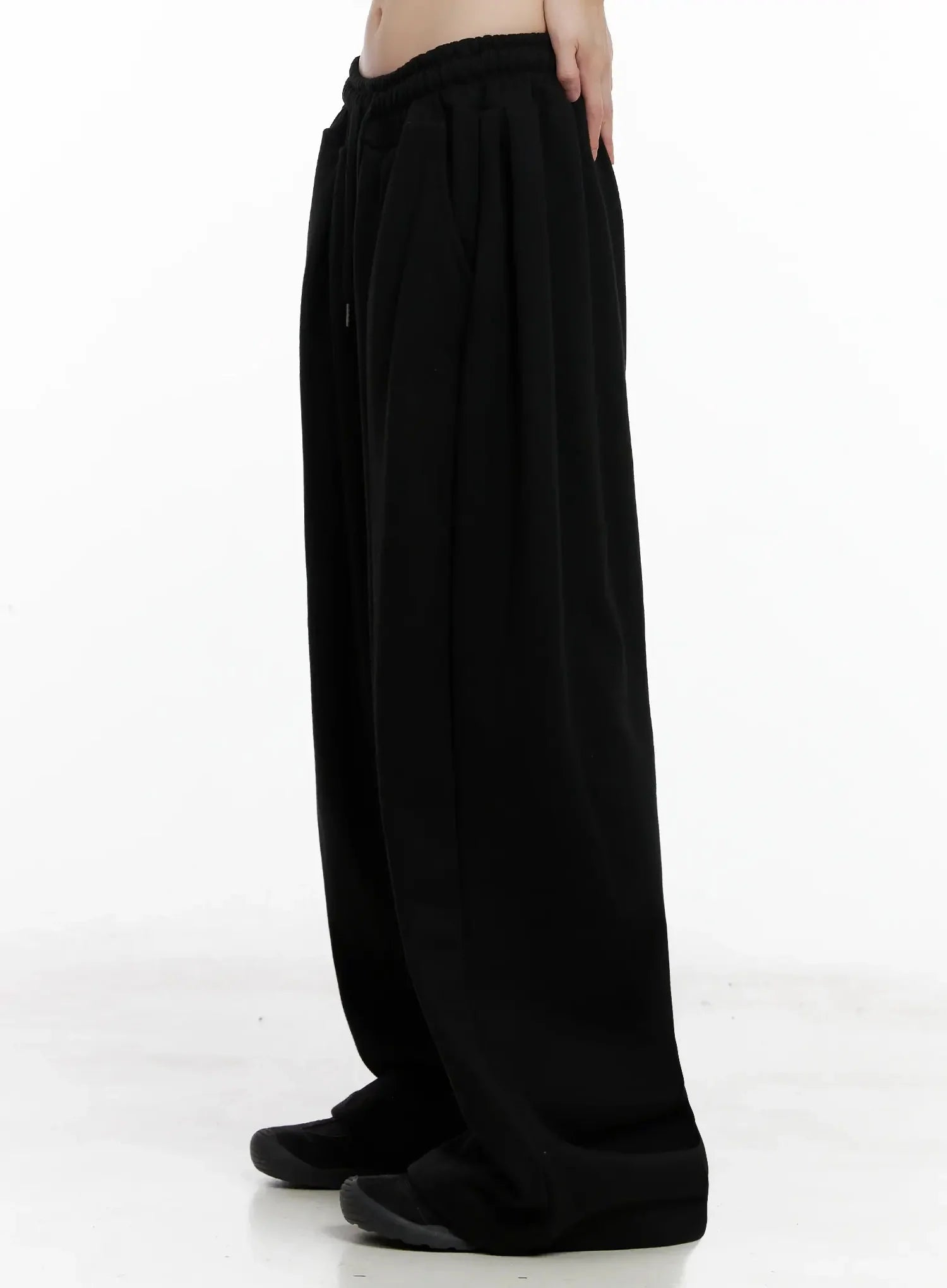 wide-leg-drawstring-sweatpants-il528