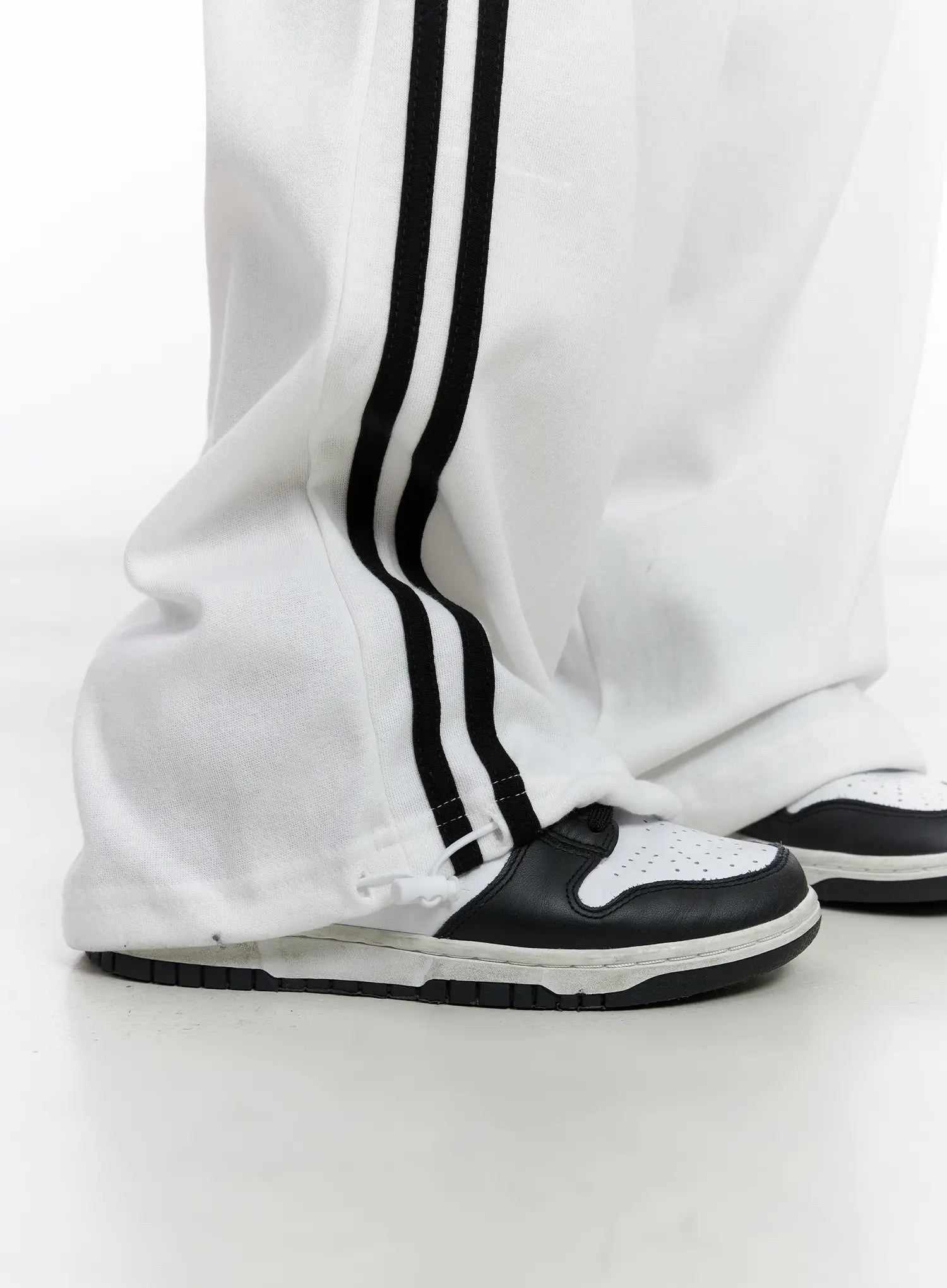contrast-stripe-wide-pants-cs526