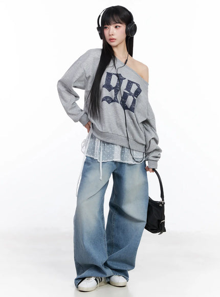 off-shoulder-graphic-sweatshirt-cf518