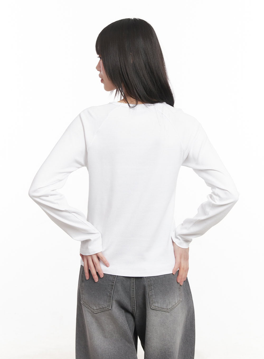 93-graphic-long-sleeve-top-cm520