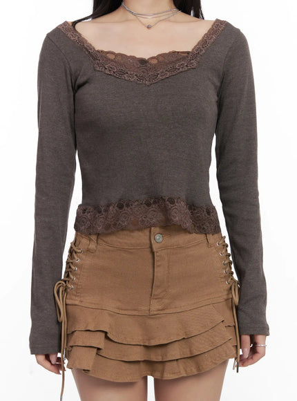 romantic-lace-trim-sweetheart-neck-long-sleeve-top-cd530