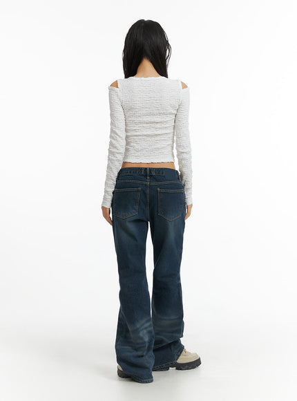 low-waist-buttoned-flared-jeans-cj425